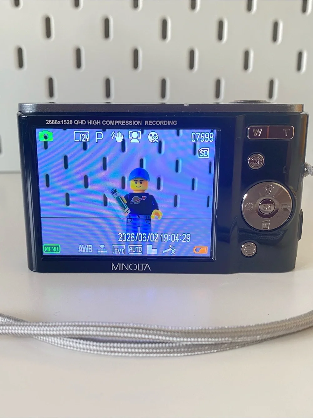 Minolta MND20 44MP Digital Camera
